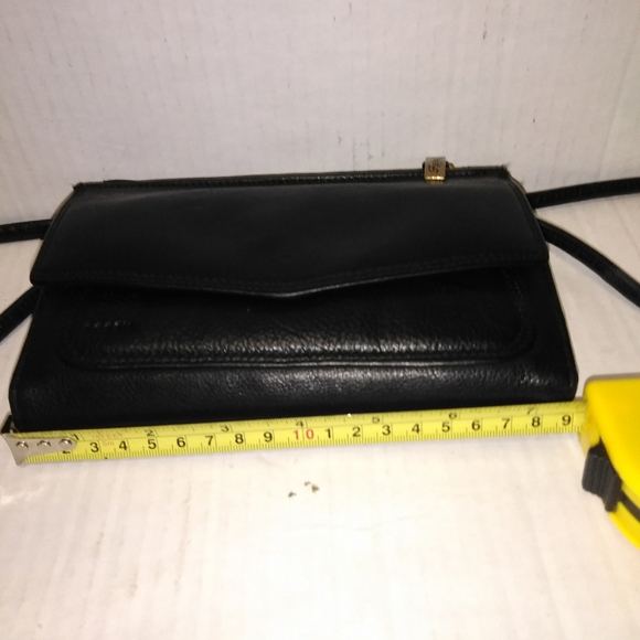 Vintage fossil black leather crossbody 90's bag - Picture 6 of 7